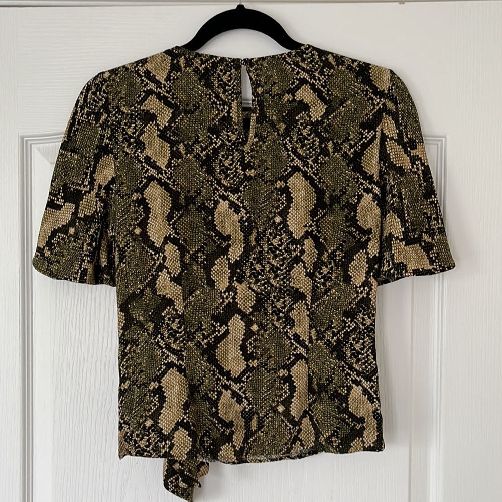 H&M Snake Top - Picture 3 of 3